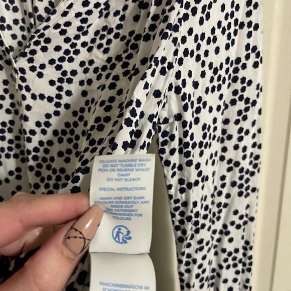 Boden Womens White Blue Dot Popover Split Neck Viscose Long Sleeve Blouse Sz 10 - Picture 7 of 8